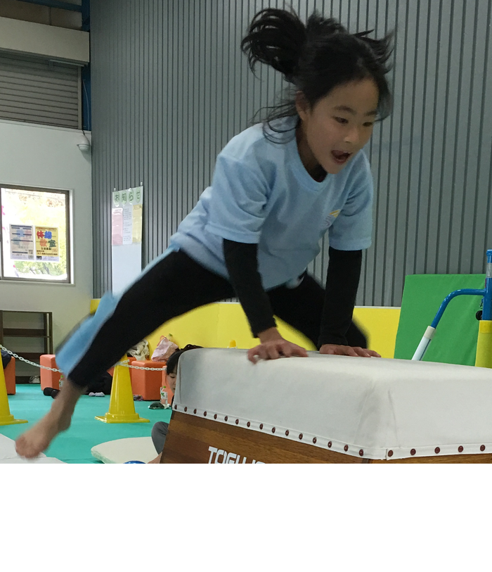 キンダー (5〜6歳) キンダー (5〜6歳)